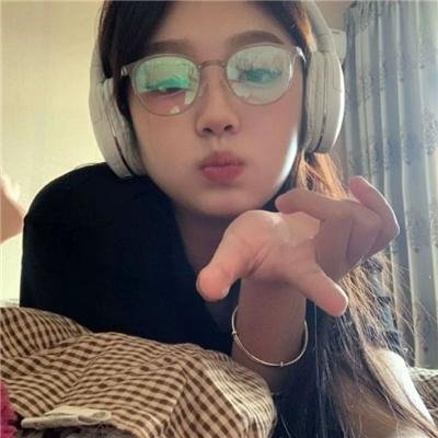 房东妹子青春期！